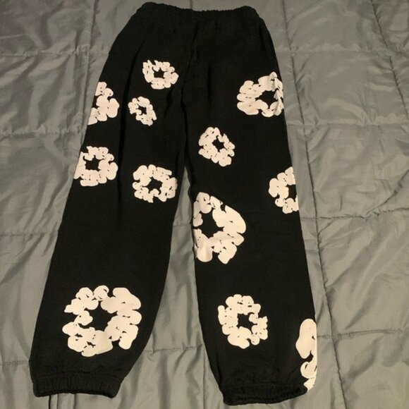 Denim Tears ‘The Cotton Wreath’ Sweatpants Black Men’s Large - Picture 2 of 2